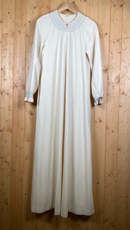 Camisón Vintage Vanity Fair Largo Cremallera Bata de Vellón Cálido Pradera Abuela Talla S Foto 1 de 4