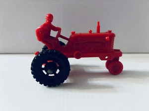 Vintage Marx Toys - Plastic Red Farm Tractor With Driver - 4.5 Inches - Picture 1 of 13