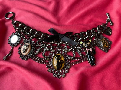 Betsey Johnson Vintage Vicki Victorian HUGE Black Cat Owl Lucite Cameo Bracelet - Image 1 of 4