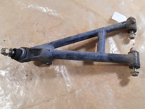 T1093 2004 CAN AM QUEST 650 4X4 RIGHT UPPER A ARM 706200318 - Foto 1 di 6
