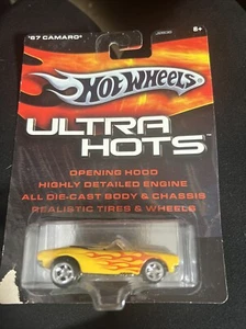 Hot Wheels 2005 Ultra Hots ‘67 CAMARO Yellow REAL RIDERS B24 - Picture 1 of 9