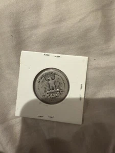 1935 silver liberty quarter - Picture 1 of 2