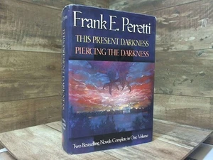 This Present Darkness/Piercing the Darkness: Piercing the Darkness  by Frank E.  - Bild 1 von 2