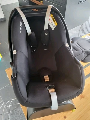 Maxi-Cosi »Citifix I-Size« Babyschale mit Base schwarz 0-12 Monate - Bild 1 von 4