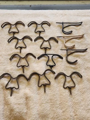 12 VTG WIRE HOOKS COAT HAT 👒 WALL MOUNT - Image 1 of 4