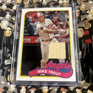 Reliquia de murciélago de béisbol Topps serie 1 Mike Trout 1989 Topps 2024 #89BR-MT - Imagen 1 de 11