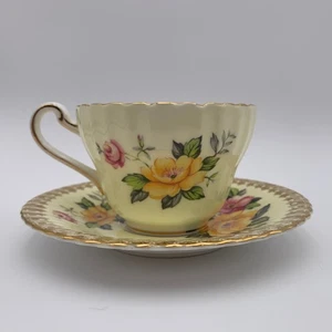 Paragon Bone China Teetasse & Untertasse Rosen Goldrand Queen Elizabeth II Garantie - Bild 1 von 13