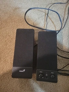 Genius SP-S110 Multimedia Hi-Fi Speaker System - Picture 1 of 3