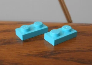 MEDIUM AZURE 1x2 2x1 plate, genuine LEGO spare parts 3023 x2 TURQUOISE - Picture 1 of 2