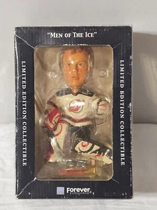 Bobblehead Martin Brodeur. New Jersey Devils. NHL. Hockey. Forever Collectibles - Imagen 1 de 5