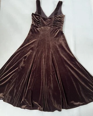 Sheri Martin New York Women Sz 6 Brown Bronze Velvet Sleeveless Midi Dress - Image 1 of 4