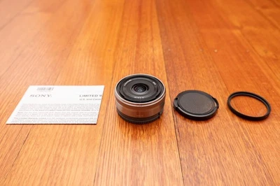 Sony 16mm F2.8 Prime Pancake SEL16F28 Lens for E-Mount (Great Condition) - image 1 of 4