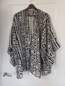 Oversized Kimono Style Chiffon Beach Cover Up Black White Geometric M L XL - Picture 1 of 8