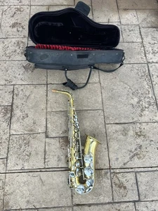 YAMAHA JAPAN YAS 23 ALTO SAXOPHONE # 307633 Sn - Picture 1 of 14