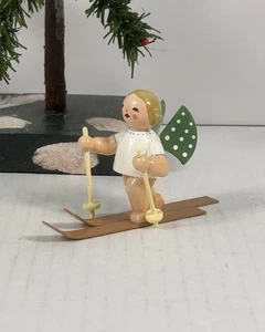 1860/25 Engel mit Ski von Wendt und Kühn Erzgebirge - Picture 1 of 5