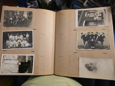 POSTCARD ALBUM & 300 SOCIAL HISTORY POSTCARDS, MEN, WOMEN, CHILDREN, FASHION ETC - Image 1 of 4