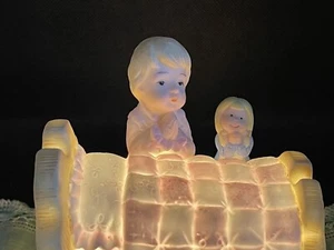 Lefton Vintage Hand Painted Praying Girl And Doll Night Light Early 1980 - Picture 1 of 7