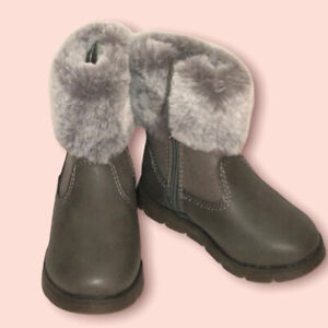 OshKosh B'gosh "Duchess" Faux Fur Winter Boots Size 7M