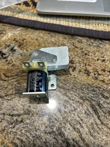 Vulcan Hart 00-843812 Relay, 240V, 50/60HZ, 20A  NEW - Picture 1 of 4