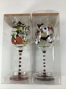 2 Hand Painted Halloween Wine Glasses 15.2oz When The Little Gremlins Go To Bed - Picture 1 of 7