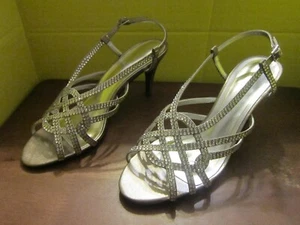 Caparros Victory Womens Mushroom Metallic Ankle Strap Heels Size 8.5 B NEW - Picture 1 of 6