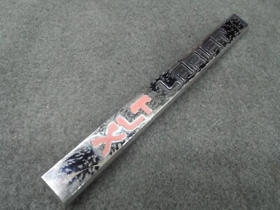 XLT Emblema Lariat 1987 1988 1989 1990 1991 Ford F150 F250 F350 87 88 89 90 4x4 B Foto 1 de 4