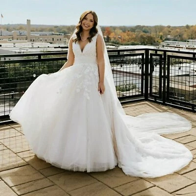 Lujoso vestido de novia de encaje floral hecho a medida 2-28W más perlas Foto 1 de 4