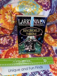 The Ringworld Throne by Larry Niven Paperback - Foto 1 di 3
