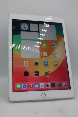 Apple iPad 6.Gen 2018 32GB WiFi Weiß A1893 Displayschaden #5103 - Bild 1 von 4
