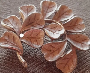 Spilla vintage Coro Francois spilla a forma di cuore ramo foglia tono oro testurizzata 2" - Foto 1 di 5