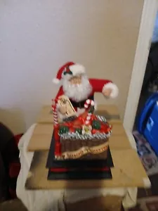 Vintage Holiday Creations Santa Holiday Scene Noel Basket Lights Up Plays Music - Picture 1 of 19