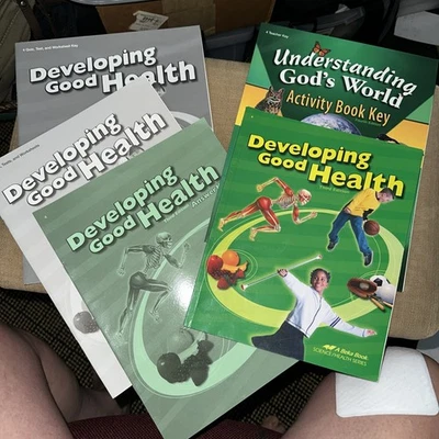 Abeka 4th Grade Developing Good Health 4th Grade 3rd Edition - Lot of 4 - Image 1 of 4
