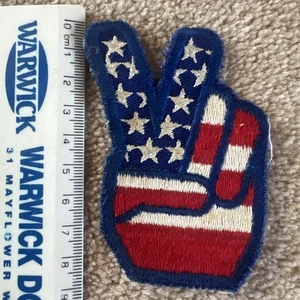 Vintage 1980s American Flag Peace Fingers Patch sew on badge - Picture 1 of 2