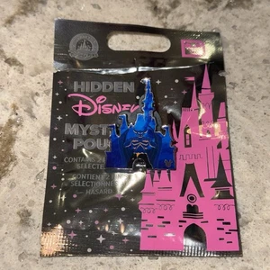 2025 WDW Hidden Disney Hidden Mickey Wave B Chernabog Castle Chaser Pin - Bild 1 von 3