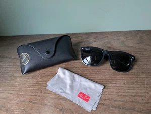 Ray Ban RB4260D 601 9A Sonnenbrille schwarz grün polarisiert Unisex 57 mm - Bild 1 von 15