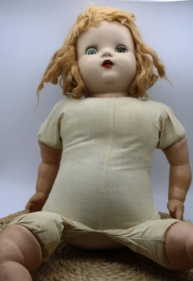 ¿Composición de 22" años 40 sin marca? Muñeca ojos dormidos / pelo rojo ~ vintage Foto 1 de 4