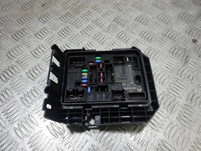 2023 RENAULT CLIO TCE MK5 5DRS HATCH MANUAL 1.0 PETROL FUSE BOX ASSEMBLY *3693 - Image 1 of 4