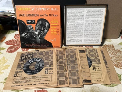 Louis Armstrong & All Stars Decca 9-328 "SATCHMO AT SYMPHONY HALL" 7 X45 Box set - Image 1 of 3