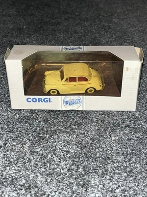 Corgi Classic Vehicles, Morris Minor Convertible, 1:43 Scale - Image 1 of 3