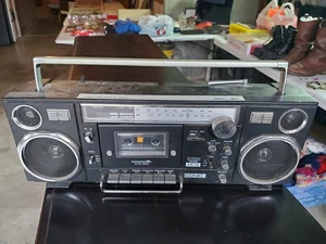 DB9 Vintage Conic MINI & SLIM Am/Fm Boombox Stereo Cassette Player Working Black - Picture 1 of 10