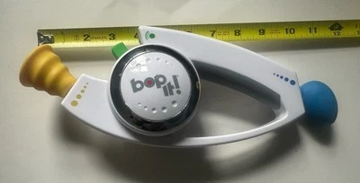 Bop It! Electronic Game Toy - Hasbro  Tested & Working - Image 1 of 2