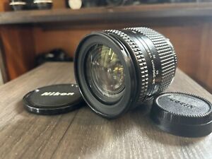 Nikon NIKKOR 28-200mm f/3.5-5.6 D AF Lens