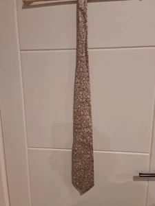 Corbata Aquascutum 100% Seda Diseño Floral Hecha en Inglaterra - Imagen 1 de 6
