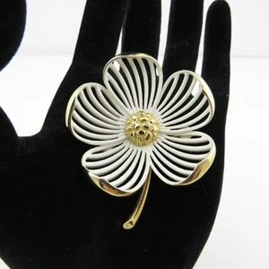 Vtg. Monet White Enameled Goldtone Flower Brooch Women's Vintage Costume Jewelry - Picture 1 of 17
