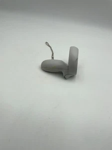 Oculus Quest Right Hand Controller Wireless Ergonomic for Standalone VR Headset - Picture 1 of 5