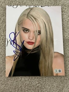 Foto firmada autografiada de Sky Ferreira 'Todo es vergonzoso' de 8x10 Beckett - Imagen 1 de 4