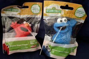 Elmo und Krümelmonster Sesamstraße Freunde 3" Mini Figur, Tortenaufleger - Bild 1 von 3