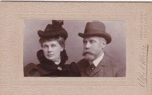 CDV PHOTO COUPLE RAMSEY ISLE OF MAN BY ALFRED MOORE - Picture 1 of 1