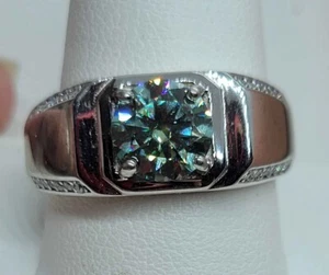 NEW Green Moissanite & white topaz MEN'S dressy sterling silver ring sz 11 - Picture 1 of 10