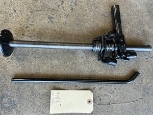 VW JACK AND TOOLS VW BUG BEETLE OEM GERMAN 49-79 BUG LOW USE TESTED CLEANED 15B - Picture 1 of 6
